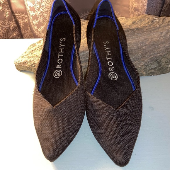 Rothy's - The Point, black, size 8.5 - Picture 2 of 7